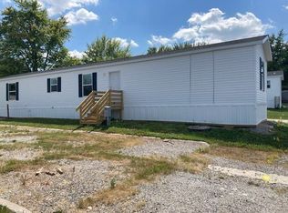 200 Gregory Ln #13, Bloomfield, IA 52537