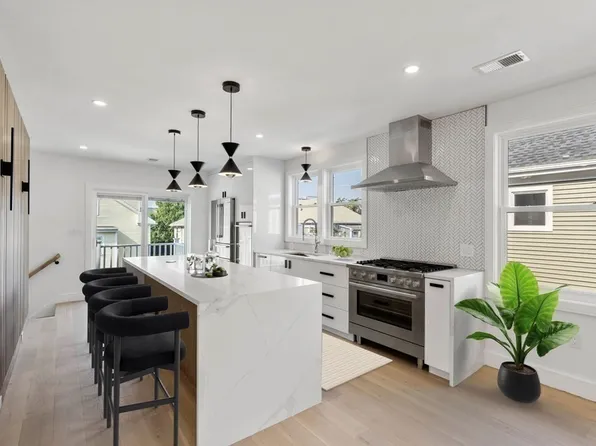 56 Governor Winthrop Rd #56, Somerville, MA 02145