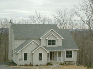 138 Larch Dr, Milford, PA