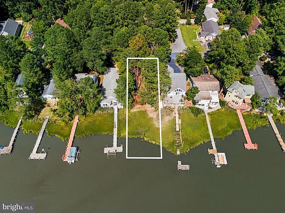 2nd image of 72 Boston Dr