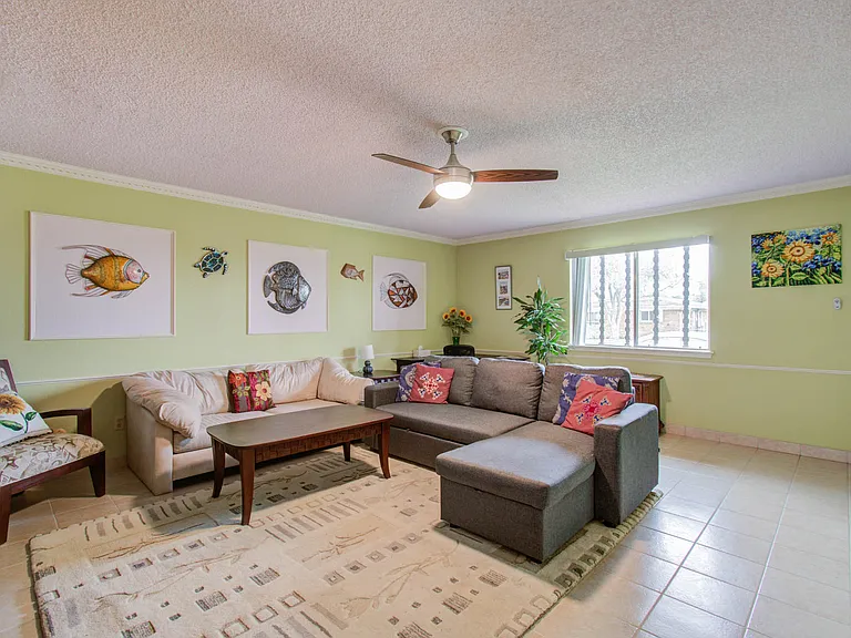 11 San Jacinto Dr — Photo 3