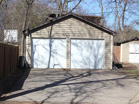 4th image of 1912 1st St N