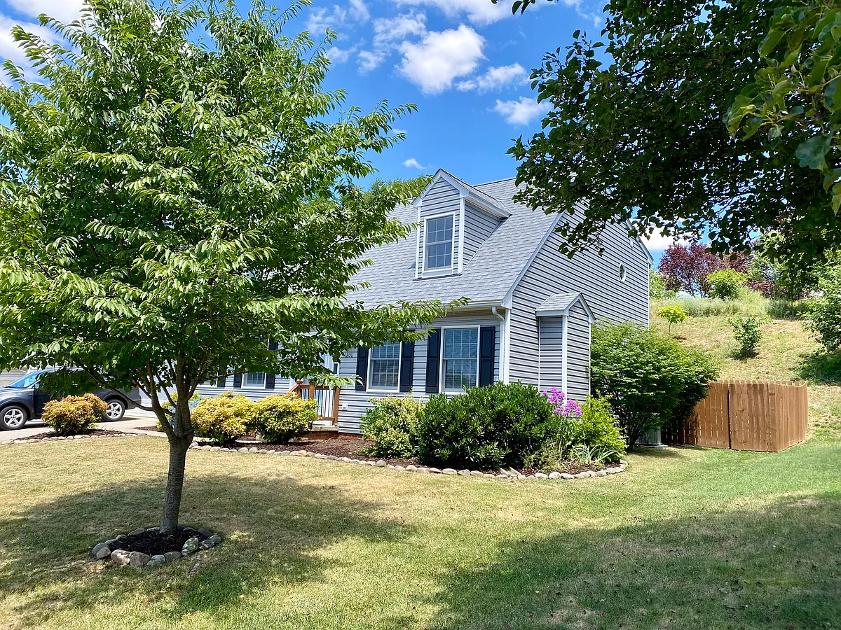 New roof! - 1200 King Edwards Way
