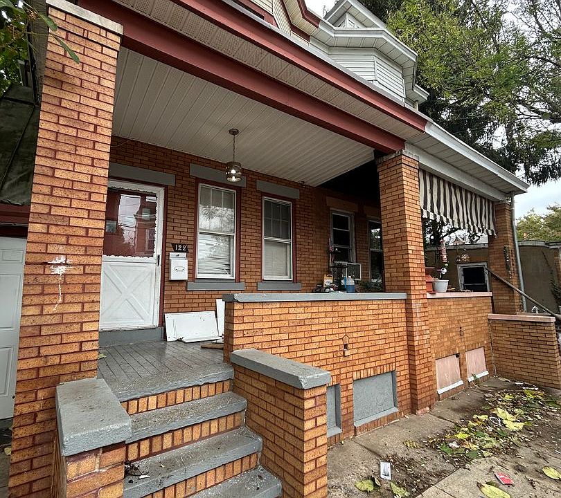 1st image of 122 Virginia Ave