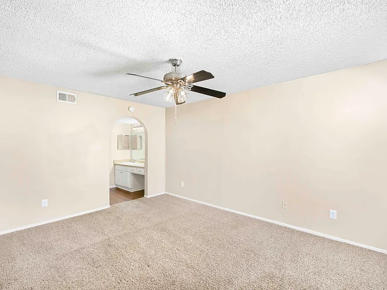 MAA Balcones Woods — Photo 17