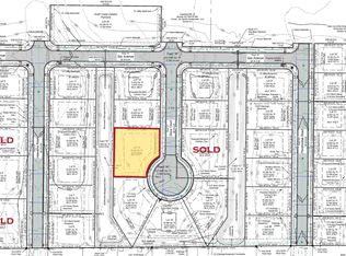 14 Souix Ct, Cedar Falls, IA 50613