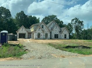 110 Fairview Trails, Byhalia, MS 38611