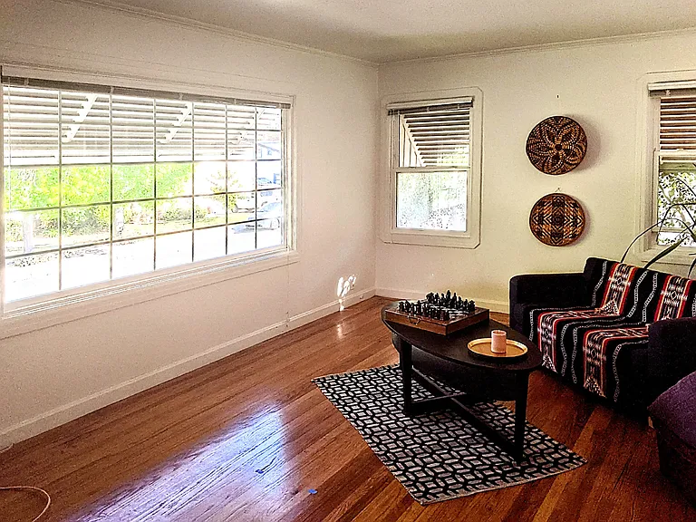 Daniels Ave — Photo 11