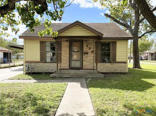 223 Seadrift St, Port Lavaca, TX 77979
