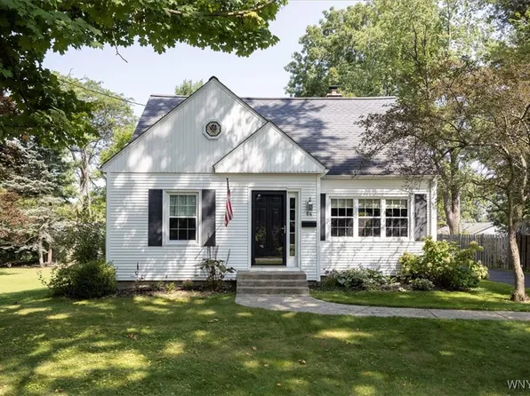 64 Harvard Pl, Orchard Park, NY 14127