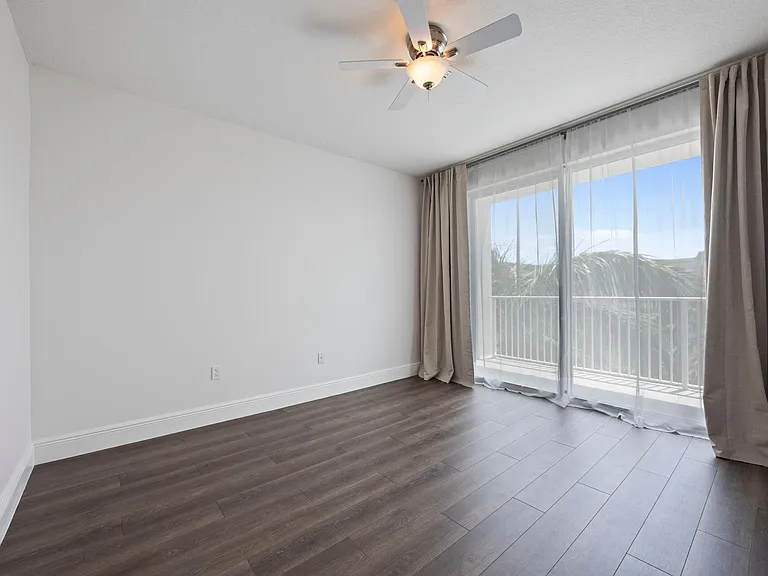 804 E Windward Way #621 — Photo 8