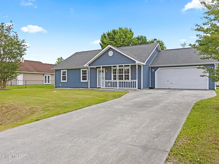 703 Covington Ct — Photo 3