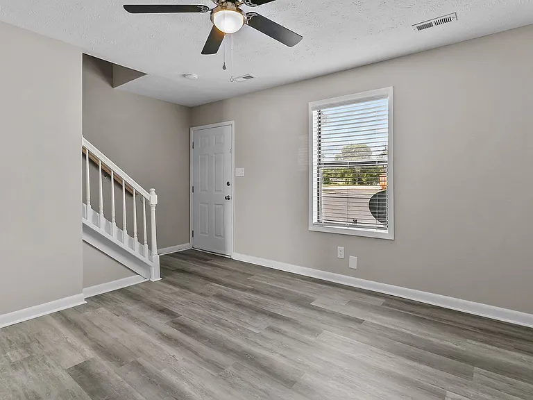 Elizabeth Street Townhomes — Photo 12