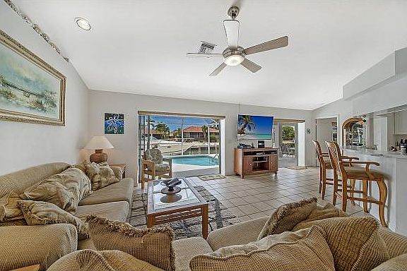 3rd image of 1053 Bonita Ct