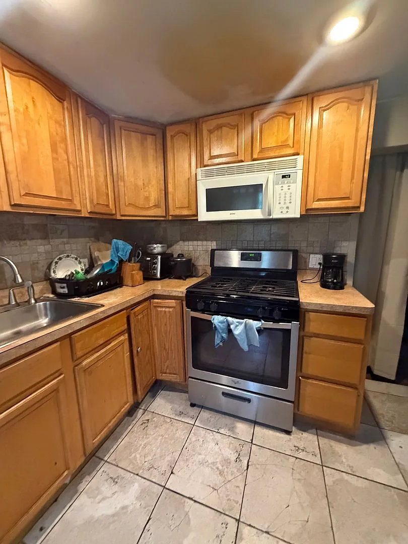 190 Shaw Street — Photo 3