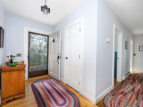 4th image of 7 Howard Road