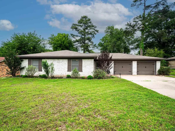233 Wooded Trl, Longview, TX 75605