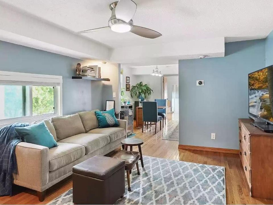 1st image of 2232 Lincoln St NE #2