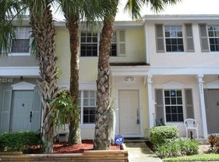 5386 Holiday Pl, Margate, FL 33063