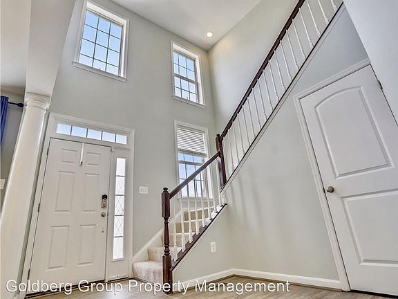 2nd image of 8257 Carinoso Way
