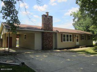 24 Bel Air Dr, Centralia, IL 62801