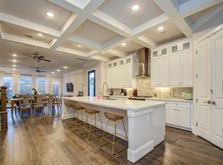 5530 Kiam St, Houston, TX 77007