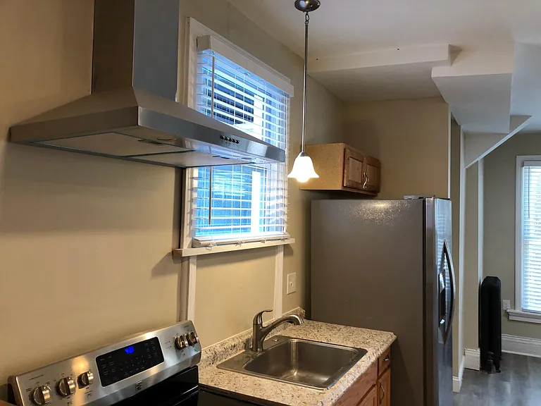 15 Huntington St #1 — Photo 3