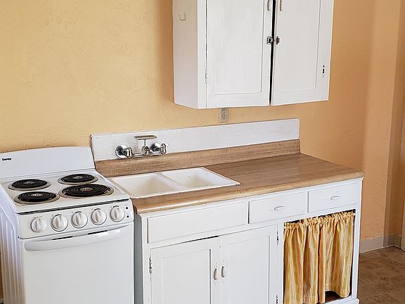 4th image of 537 E Pine St APT 3