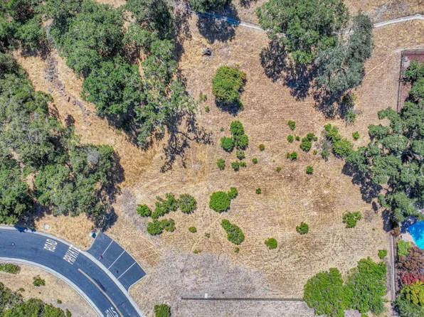 2283 Banyan Ct, Gilroy, CA 95020