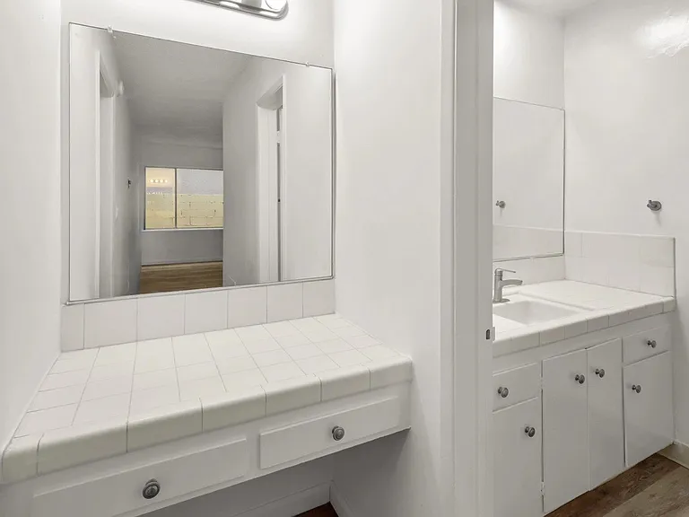 11946 Montana Ave #103 — Photo 26