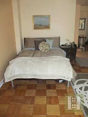 Rented by Halstead Real Estate | media 30