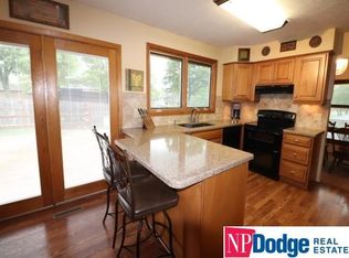 14724 Berry Cir, Omaha, NE 68137