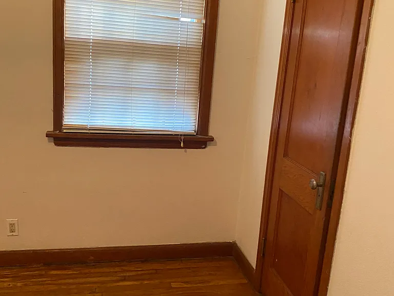 410 Harrison St — Photo 8