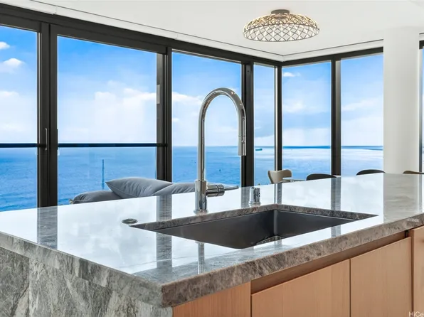 1100 Ala Moana Blvd #3601, Honolulu, HI 96814