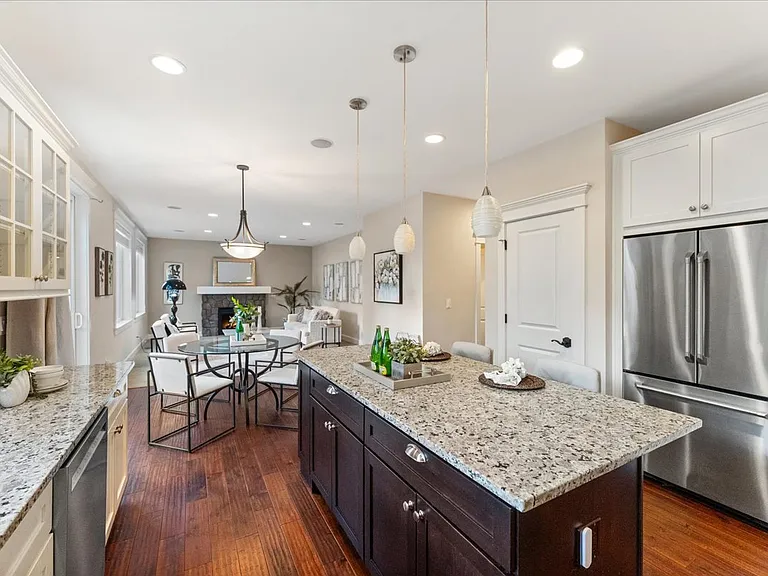 8718 NE 134th St — Photo 24