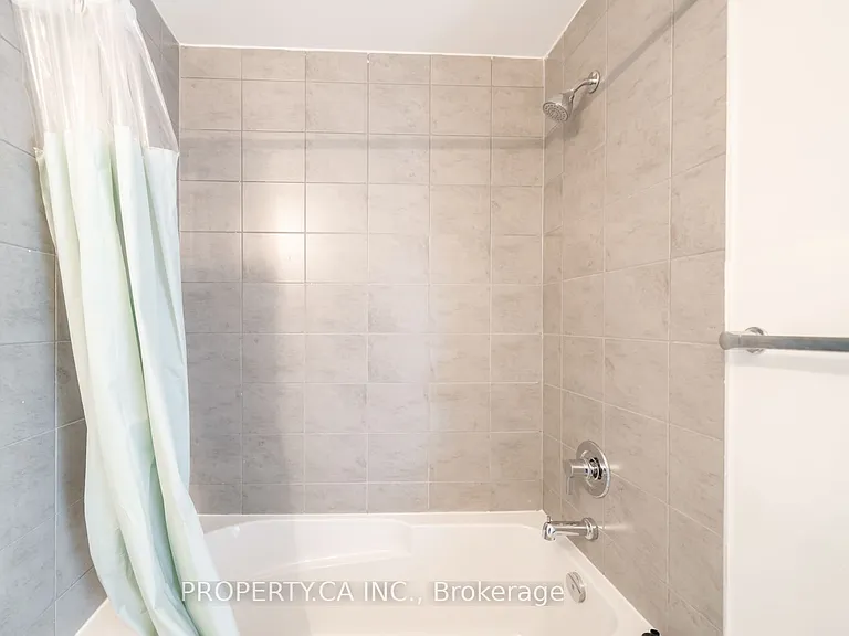 3550 Colonial Dr #16 — Photo 20