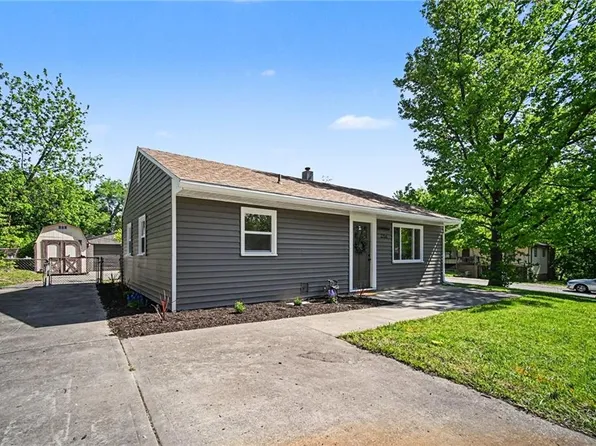 2206 NE 58th Ter, Kansas City, MO 64118