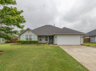 3903 Grand Valley Dr, Springdale, AR 72764