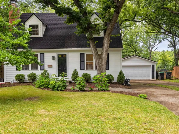 334 51st St, Des Moines, IA 50312
