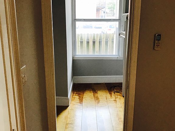 4th image of 22 Buttles Ave APT 102