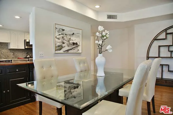 9830 Vidor Dr #302 — Photo 10