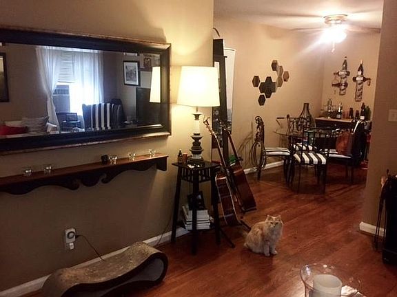 5th image of 3622 Paxton Ave APT 4