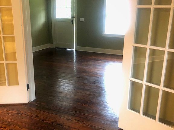 5th image of 510 Laurel Ave