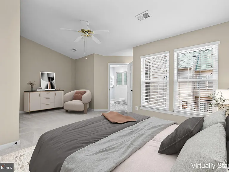 5011 Waple Ln — Photo 42