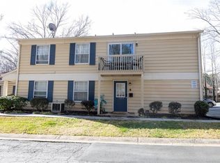 1368 Surrey Ln SW, Marietta, GA 30008