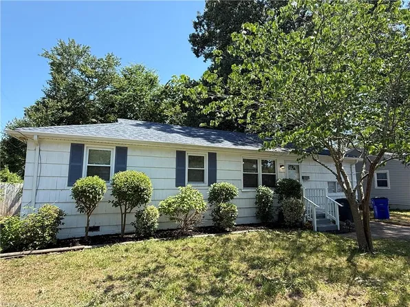 4567 Dora Cir, Norfolk, VA 23513