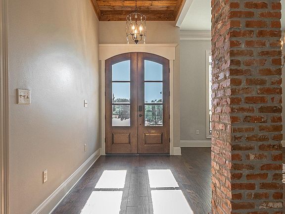 3rd image of 4013 Anna Kate Ln