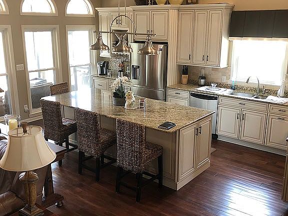 Kitchen renovated in 2015