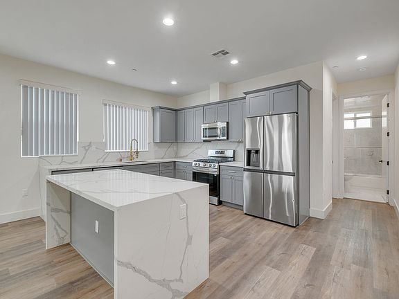 2nd image of 11619 Ayres Ave