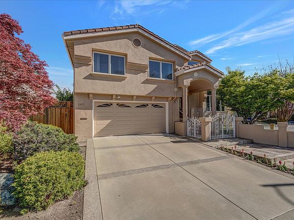 4th image of 1017 W Knickerbocker Dr